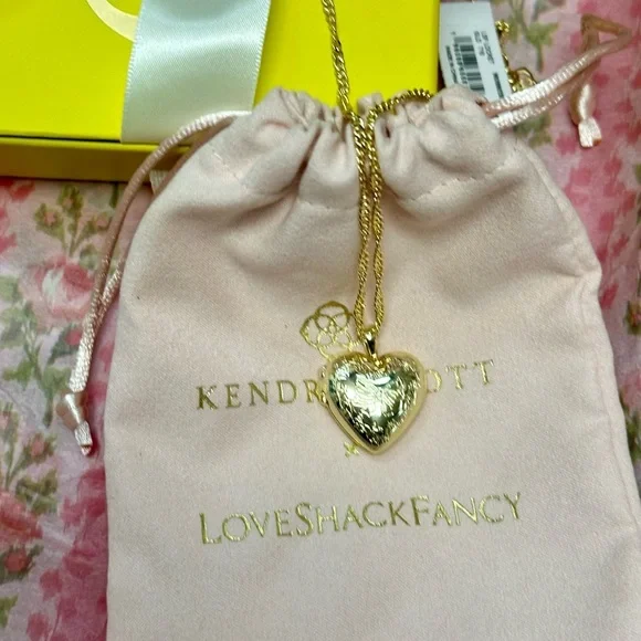 Kendra Scott x 🎀 LoveShackFancy Gold Locket Necklace new w/ pink dustbag - Picture 2 of 11